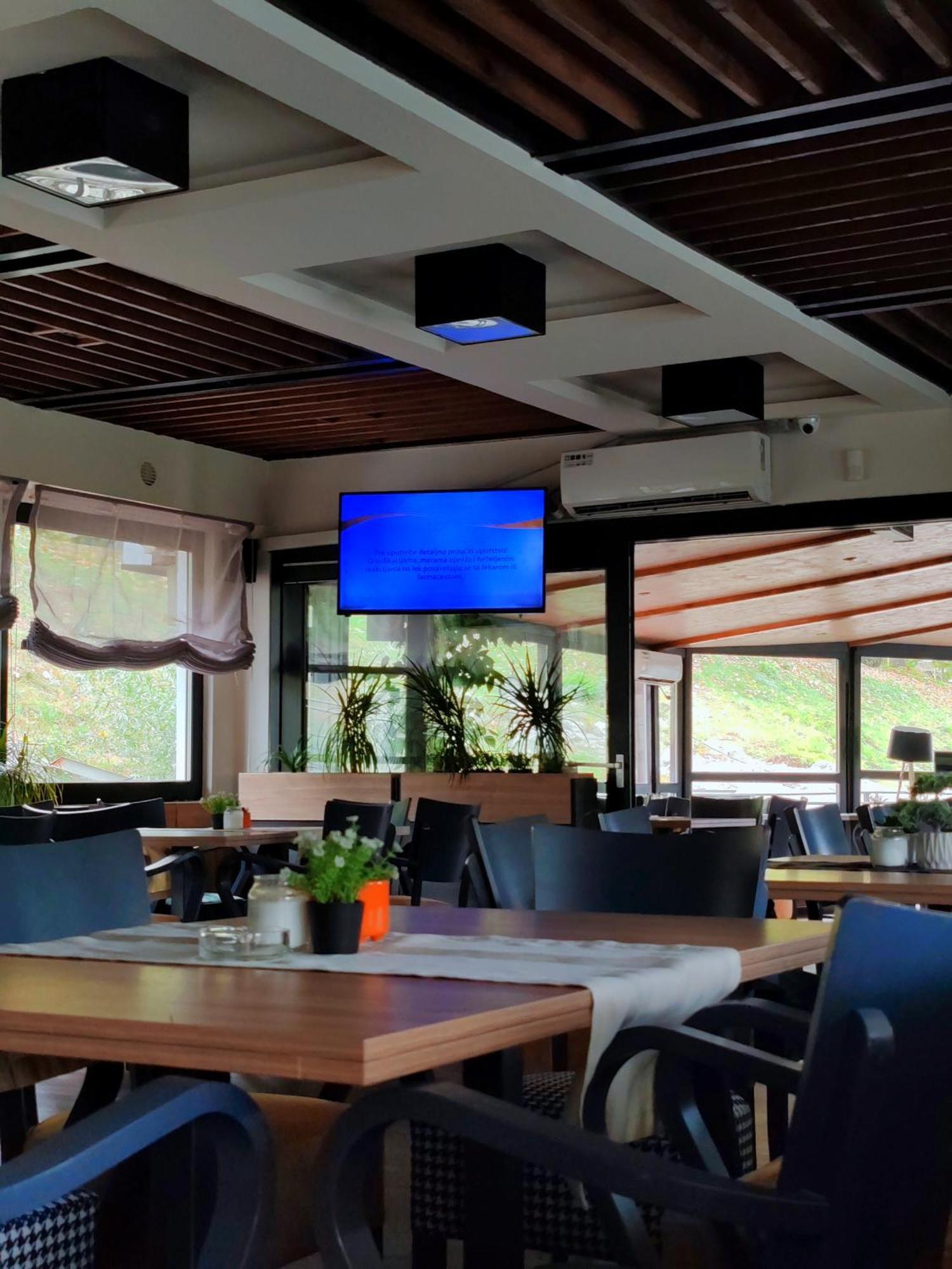 Cruiser Restoran Cuprija Exterior photo